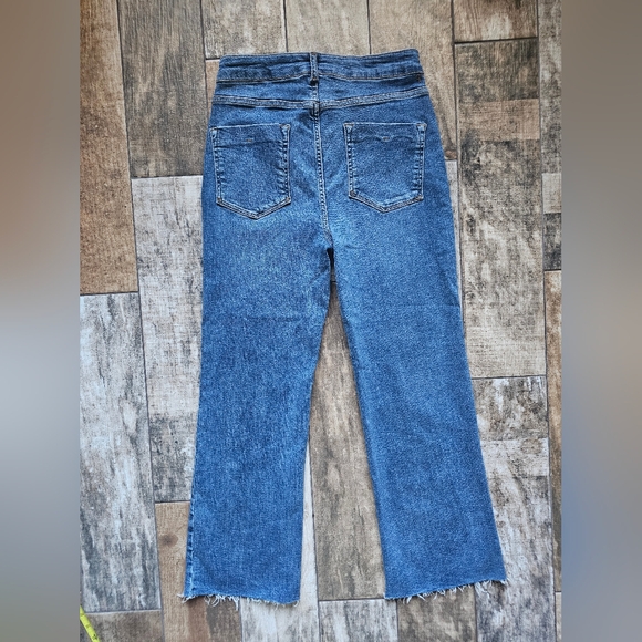 Pilcro The Annie High Rise Straight Leg Jeans Size 28 EUC Raw Hem Anthropologie - Picture 2 of 15